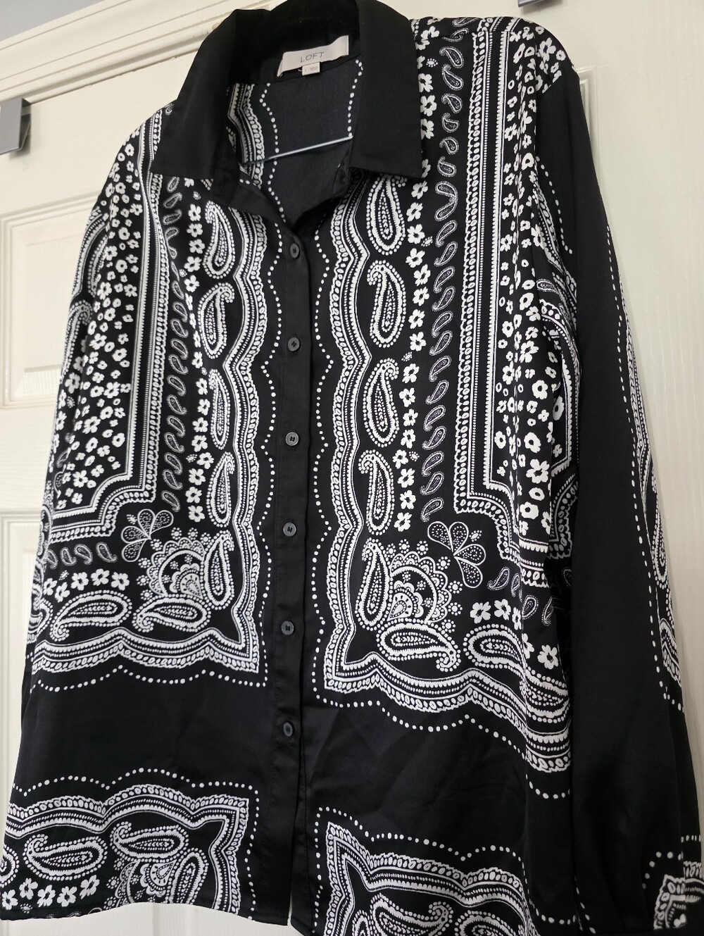 LOFT Black White Paisley Bandana Print Button Down Blouse Shirt Size Large
